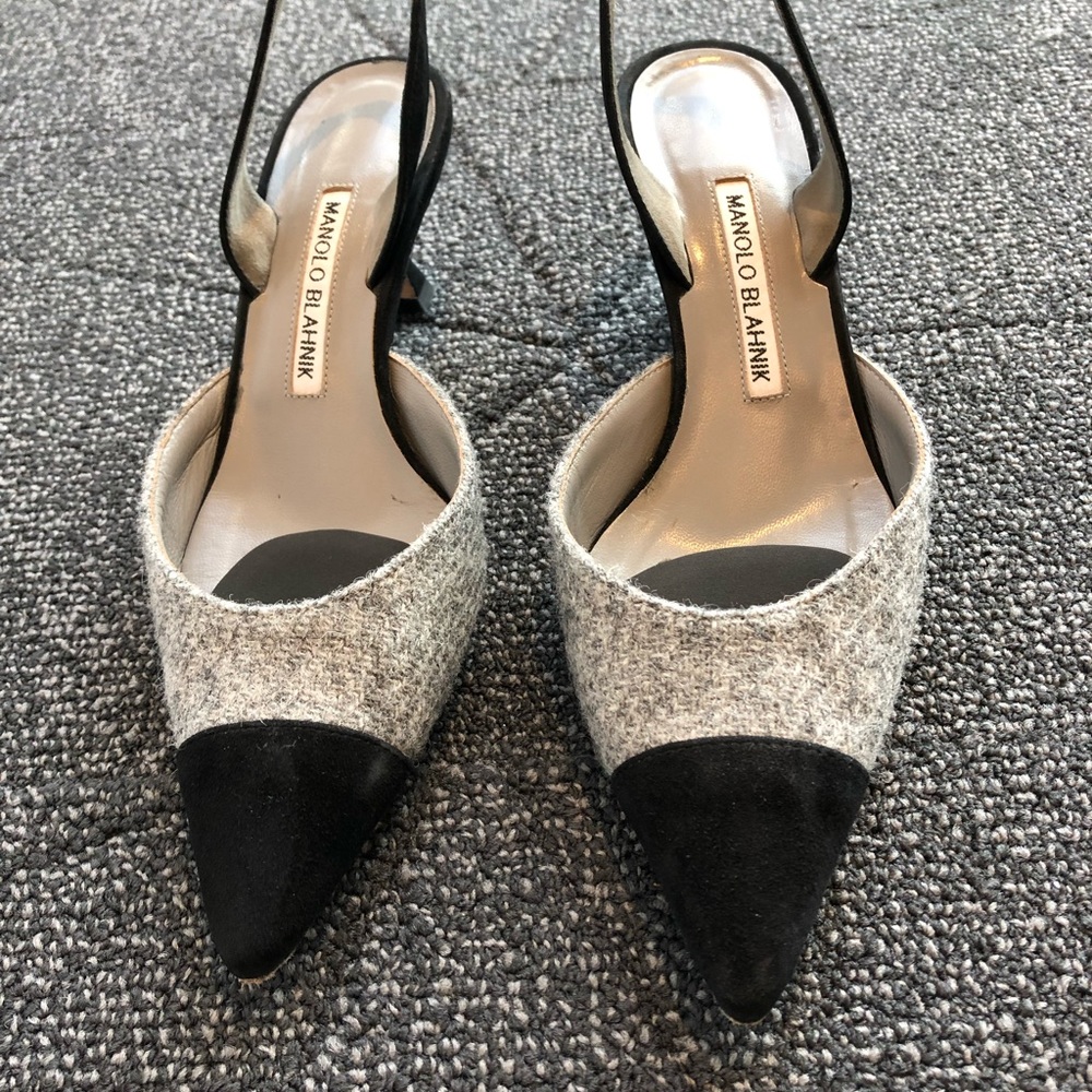 Manolo Blahnik Carolyne kitten heel.